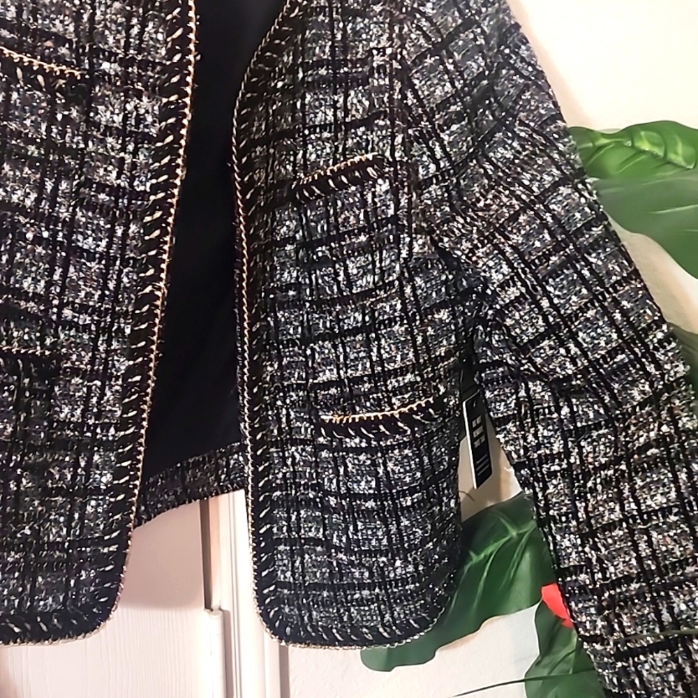 Express Jacket - Picture 3 of 10